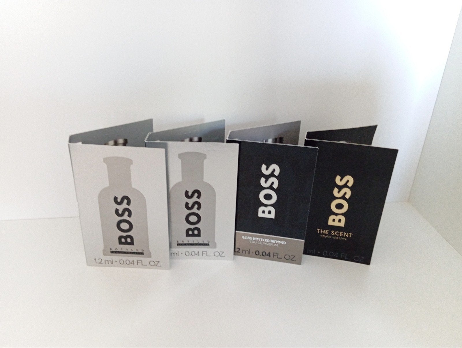 Nieuw 4x Hugo Boss Parfum Samples Heren 1,2 ml, Ophalen of Verzenden, Nieuw