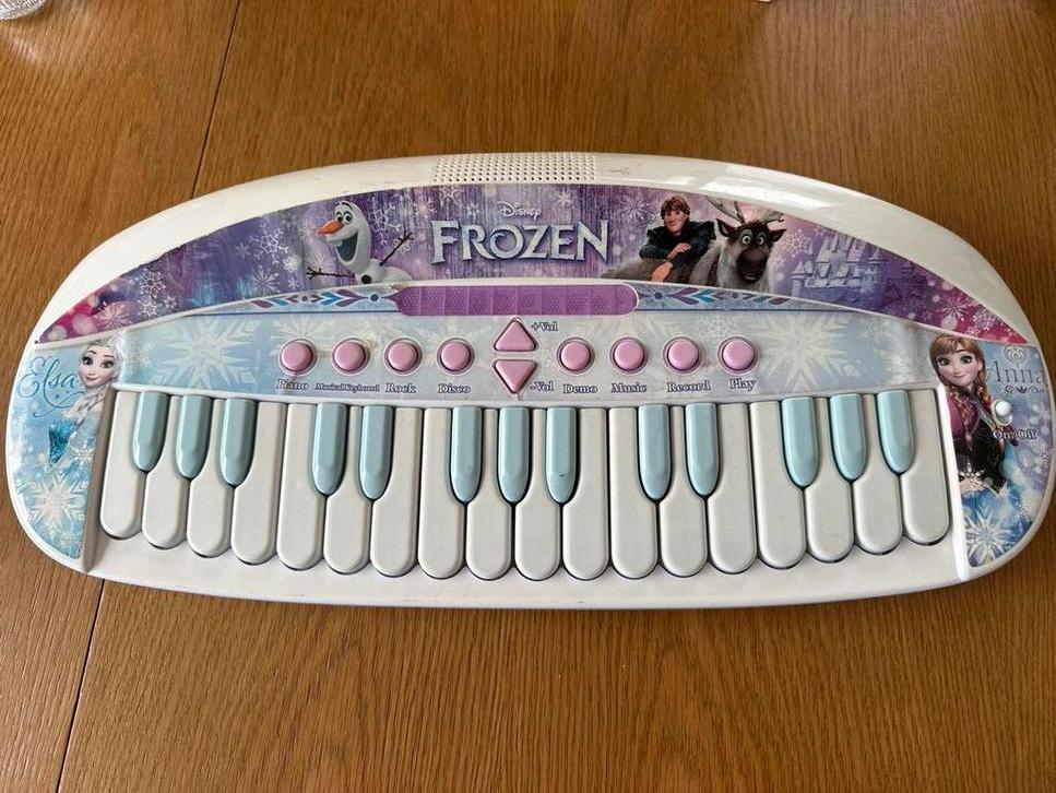 Frozen Elektronische keyboard met 10 Melodieën & Ritme Licht, Ophalen of Verzenden, Gebruikt, Overige typen, Met licht