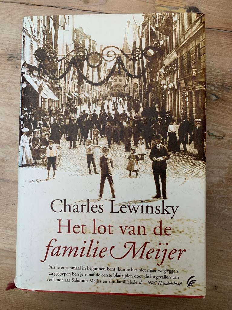 Het lot van de familie Meijer - Charles Lewinsky, Ophalen of Verzenden, Zo goed als nieuw, Europa overig