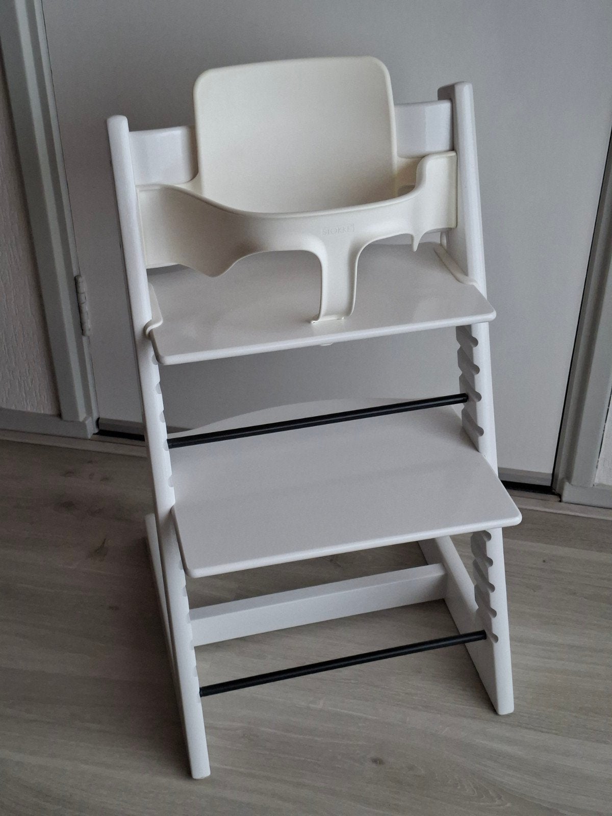Stokke Tripp Trapp Stoel en Babyset Z.G.A.N.🙂🙂., Ophalen, Zo goed als nieuw, Meegroeistoel