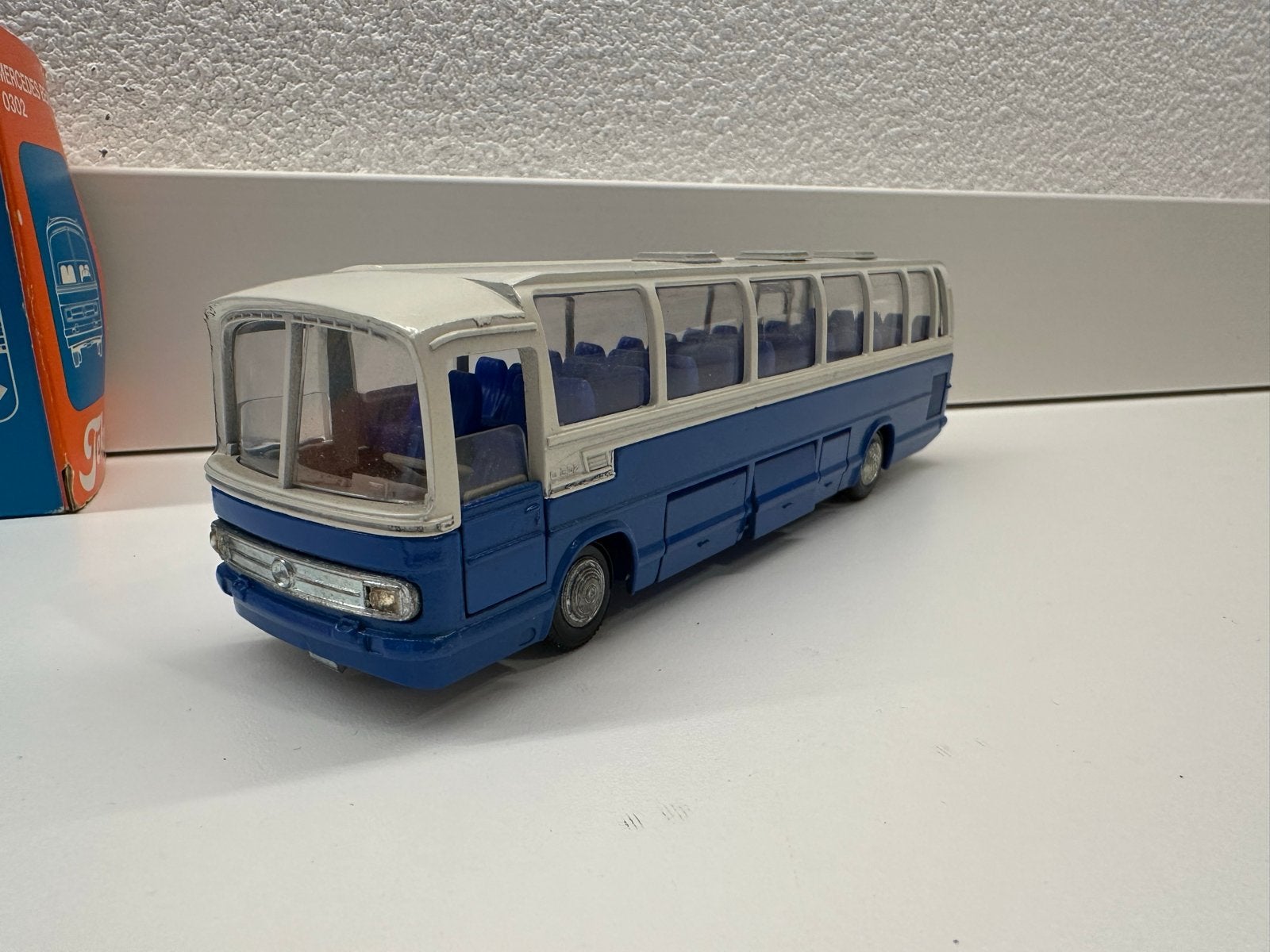 Tekno Mercedes Benz O302 Bus., Hobby en Vrije tijd, Modelauto's | 1:50, Ophalen of Verzenden, Gebruikt, Bus of Vrachtwagen, Tekno