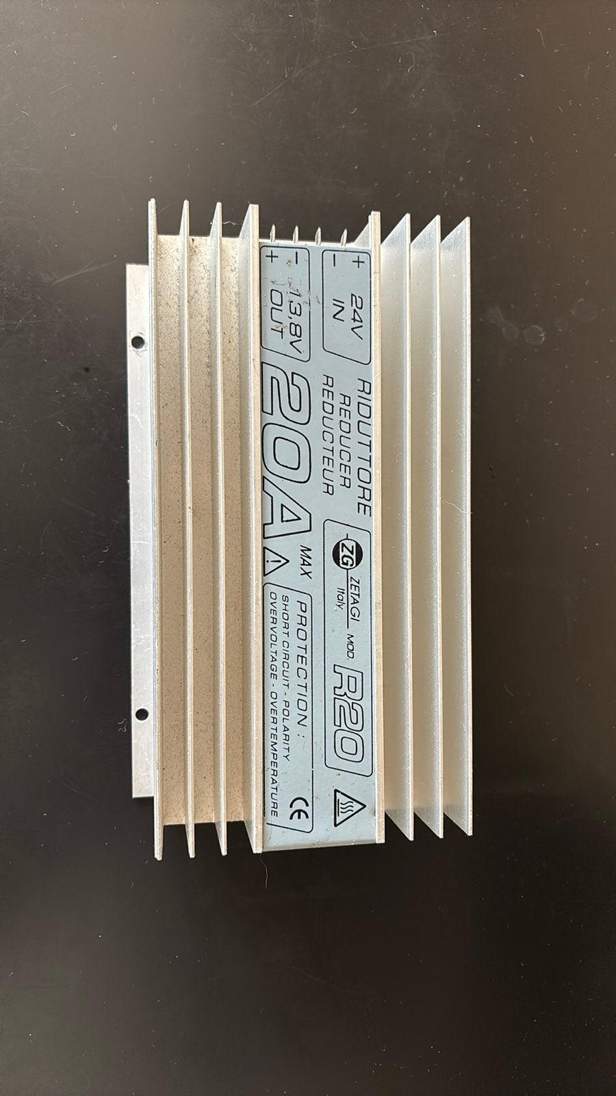 Omvormer 24V naar 12V - 20A DC-DC Converter, Ophalen of Verzenden, Gebruikt, Universele onderdelen