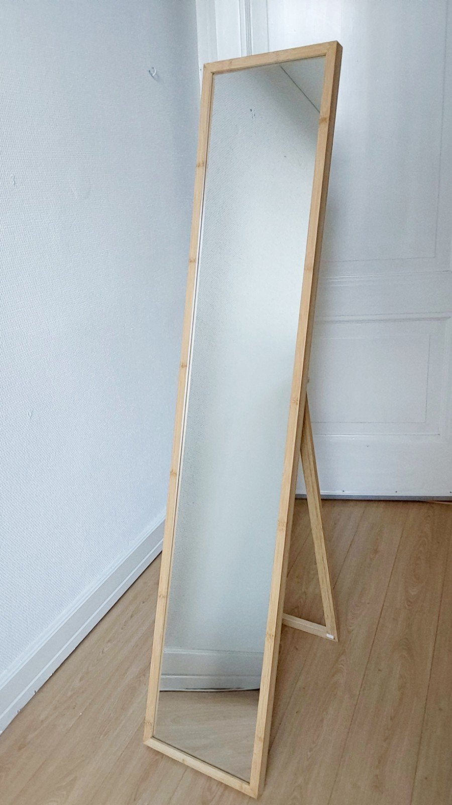 Grote IKEA spiegel met standaard, Ophalen, Zo goed als nieuw, 150 tot 200 cm, Rechthoekig