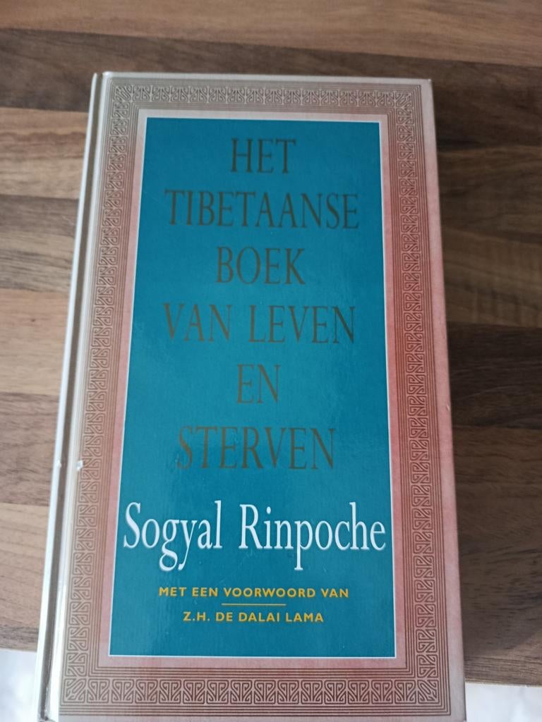 Het Tibetaanse Boek van Leven en Sterven - Sogyal Rinpoche, Boeken, Esoterie en Spiritualiteit, Gelezen, Achtergrond en Informatie