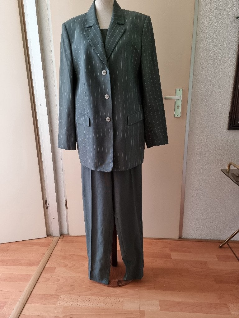 Dames kleding, broekpak, groen, maat 42, Kostuum of Pak, Maat 42/44 (L), Ophalen of Verzenden, Marcona
