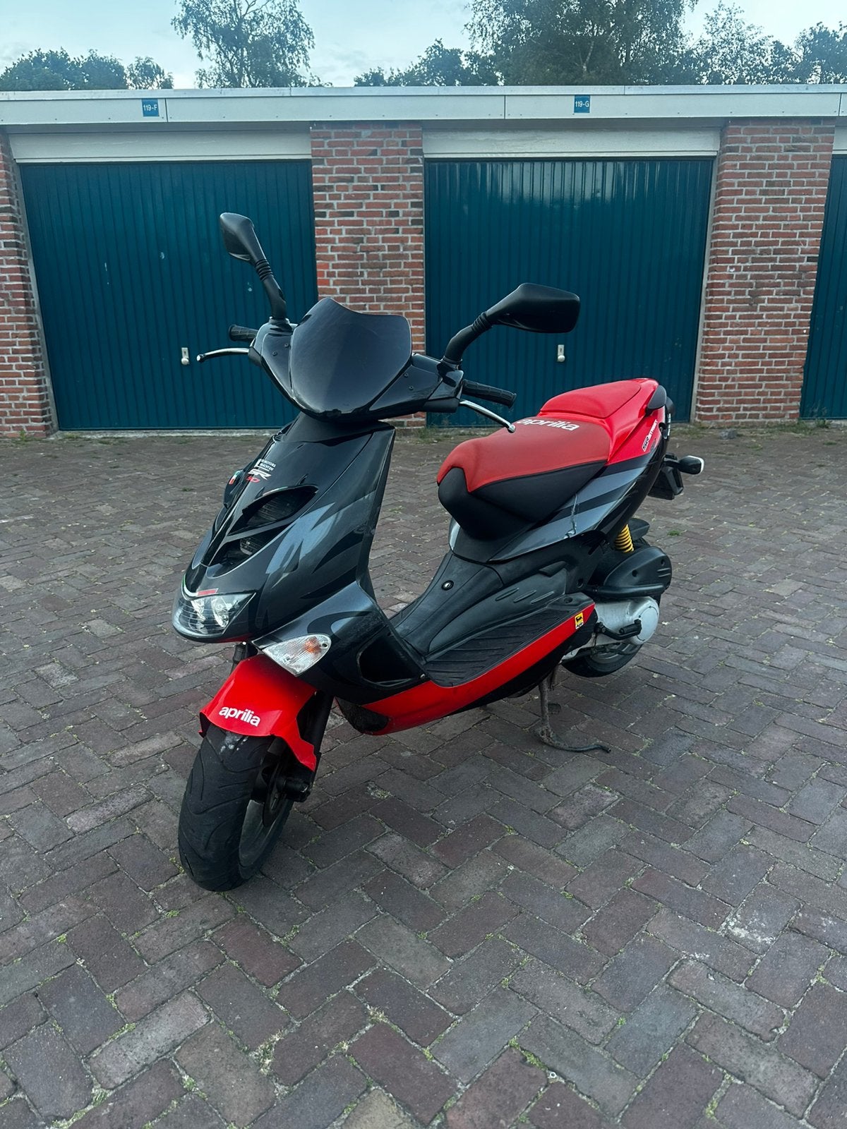 Aprilia sr50 50cc DD LC, Tweetakt, Gebruikt, Maximaal 45 km/u, SR 50