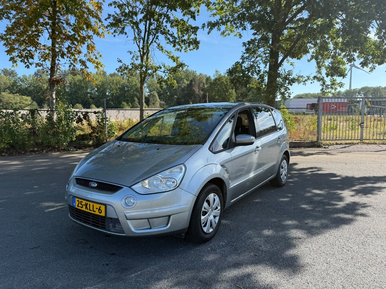 Ford S-Max 2.0 16V 107KW 2010 Grijs, Voorwielaandrijving, 145 pk, 4 cilinders, 1505 kg