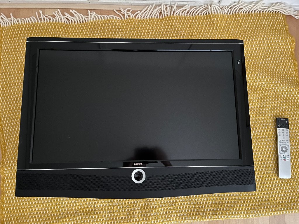 Loewe ART 32 SL – design TV incl. wandbeugel (nu: EUR 50!), Audio, Tv en Foto, Televisies, LCD, 80 tot 100 cm, Zo goed als nieuw