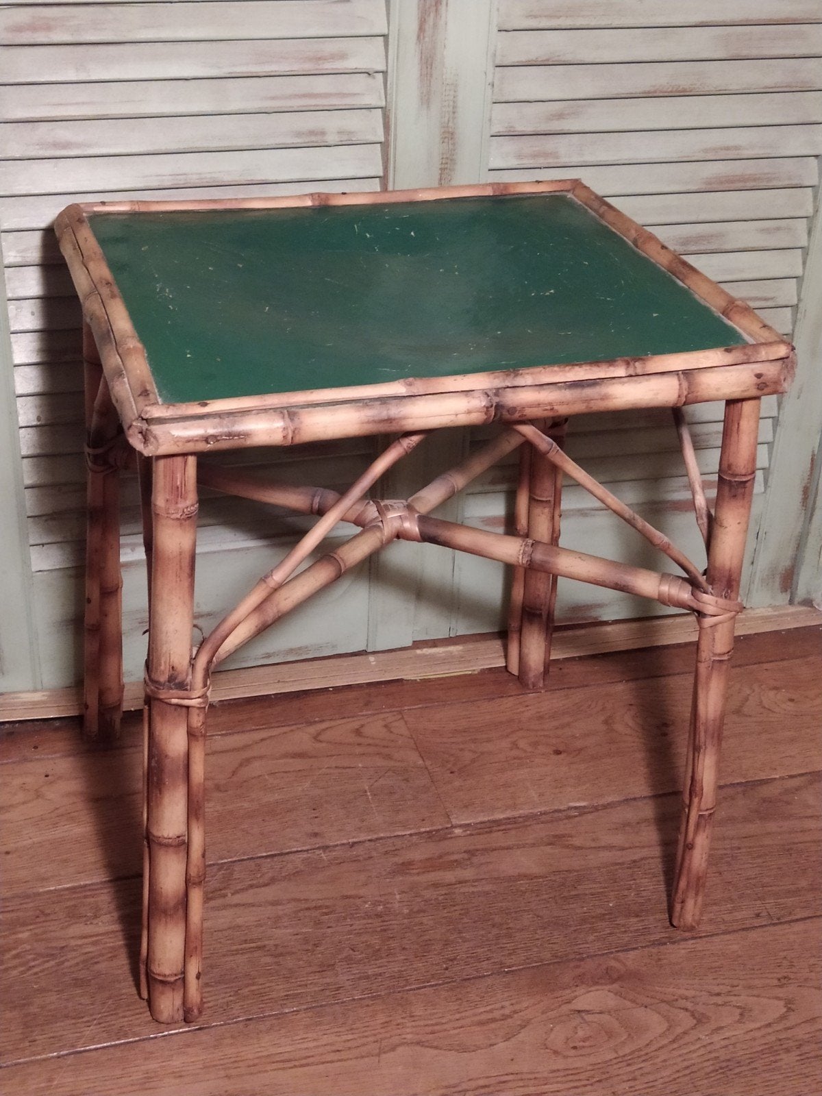 Vintage Bamboe/rotan Bijzettafel met Groen Blad, Antiek en Kunst, Ophalen