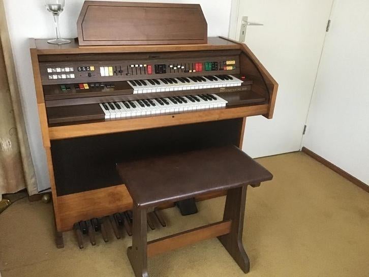 Hohner Symphonie 82 Huisorgel - Inclusief Bankje, Muziek en Instrumenten, Orgels, Ophalen of Verzenden, Zo goed als nieuw, 2 klavieren