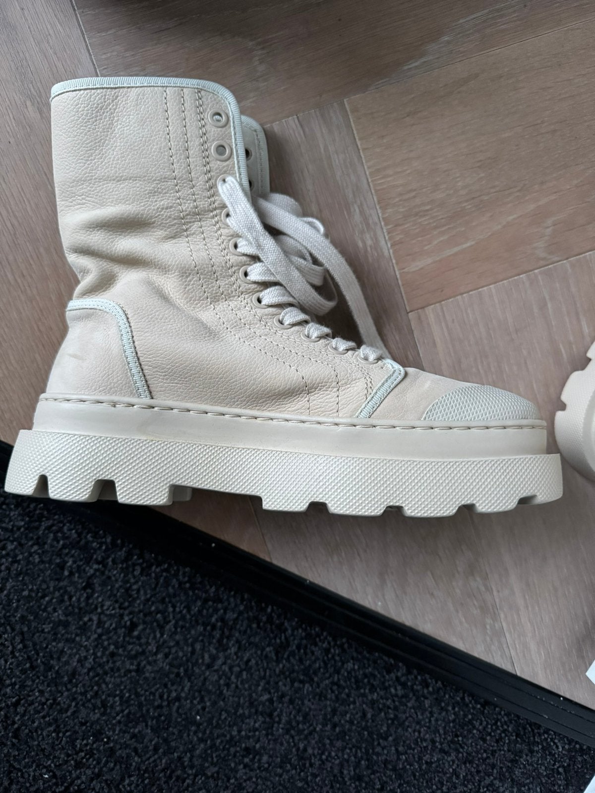 Nubikk schoenen 1x gedragen 37, Ophalen of Verzenden, Zo goed als nieuw, Schoenen