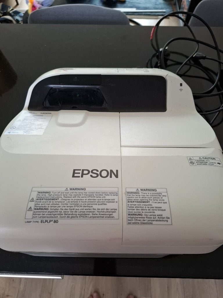 Epson EB-585W ultrakorte projectieafstand beamer, Audio, Tv en Foto, Beamers, Ophalen, EPSON, Gebruikt, LCD