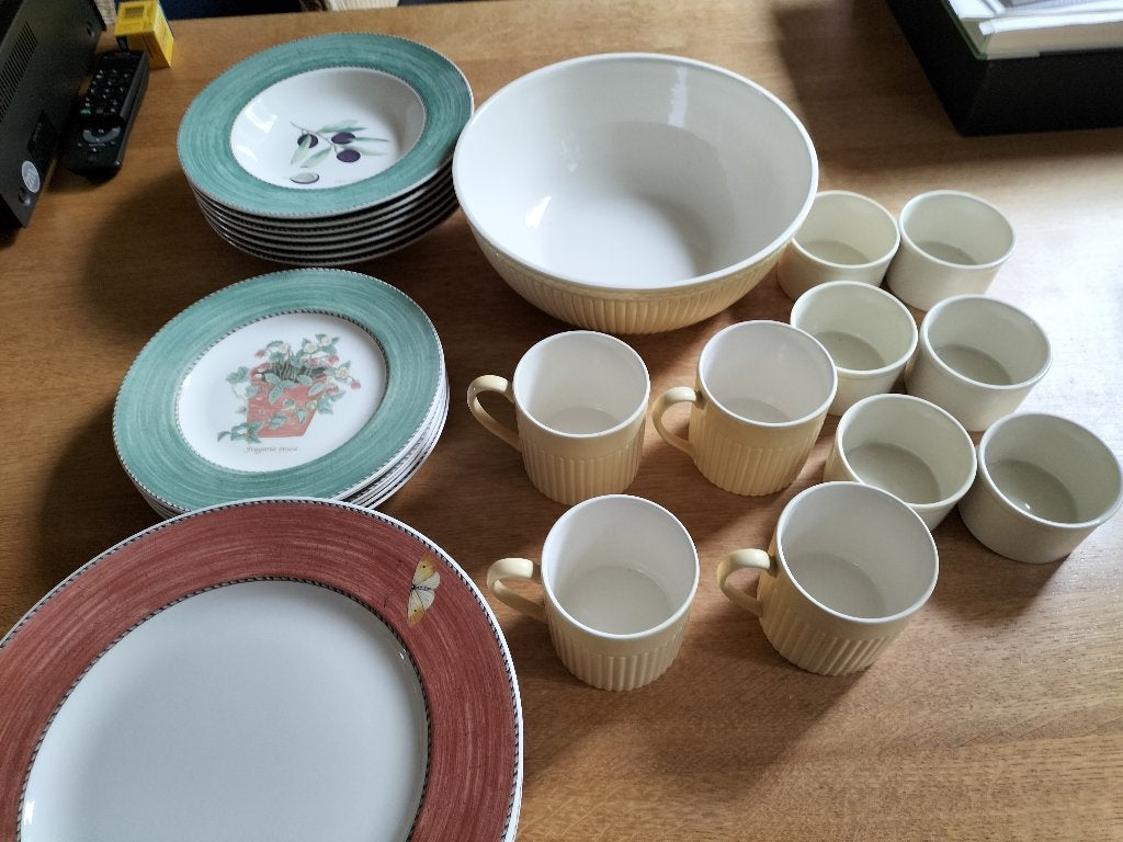 Wedgwood Sarah's Garden en Edme Nieuw, Huis en Inrichting, Keuken | Servies, Ophalen, Nieuw, Aardewerk, Overige typen