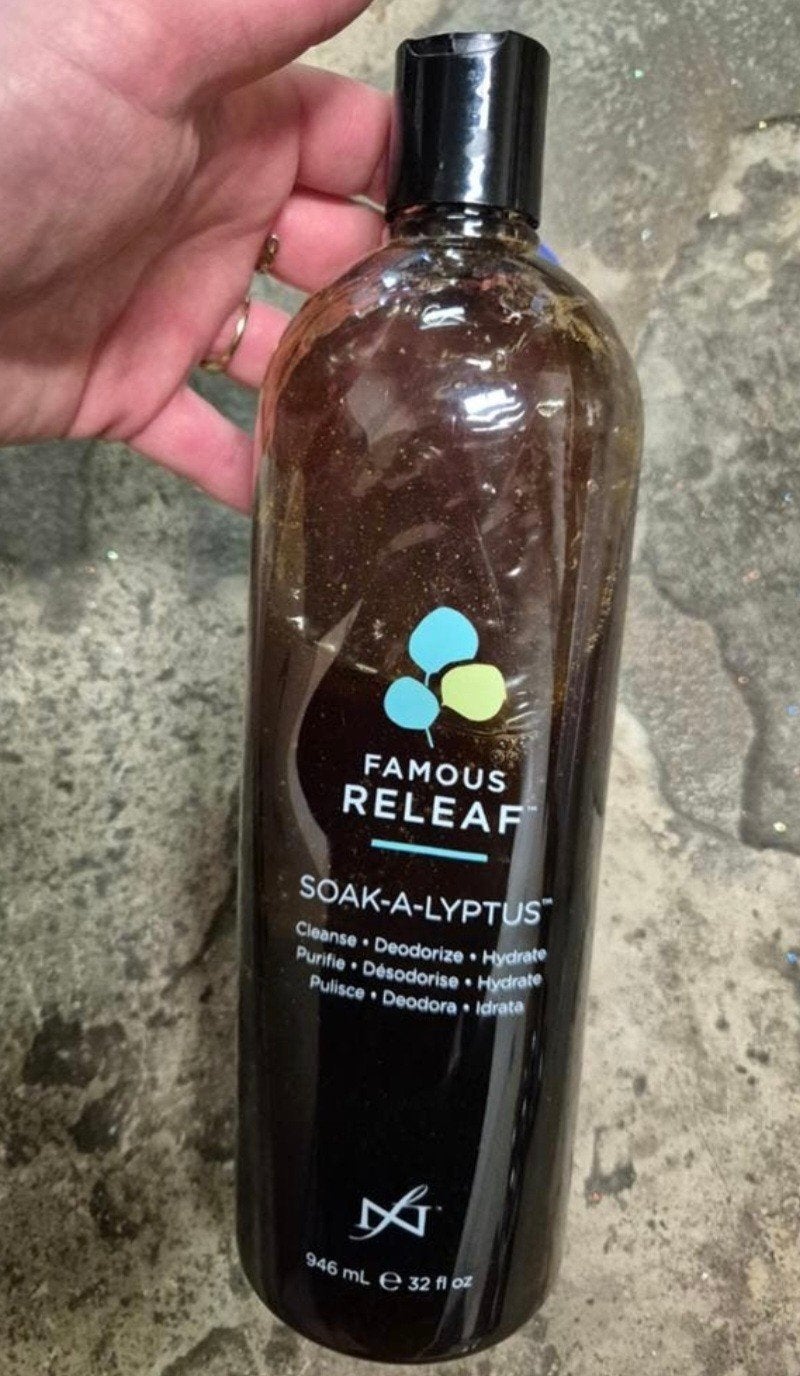 Nieuw famous releaf Soak-A-Lyptus 946ml, Overige kleuren, Nieuw, Ophalen of Verzenden, Handen en Nagels