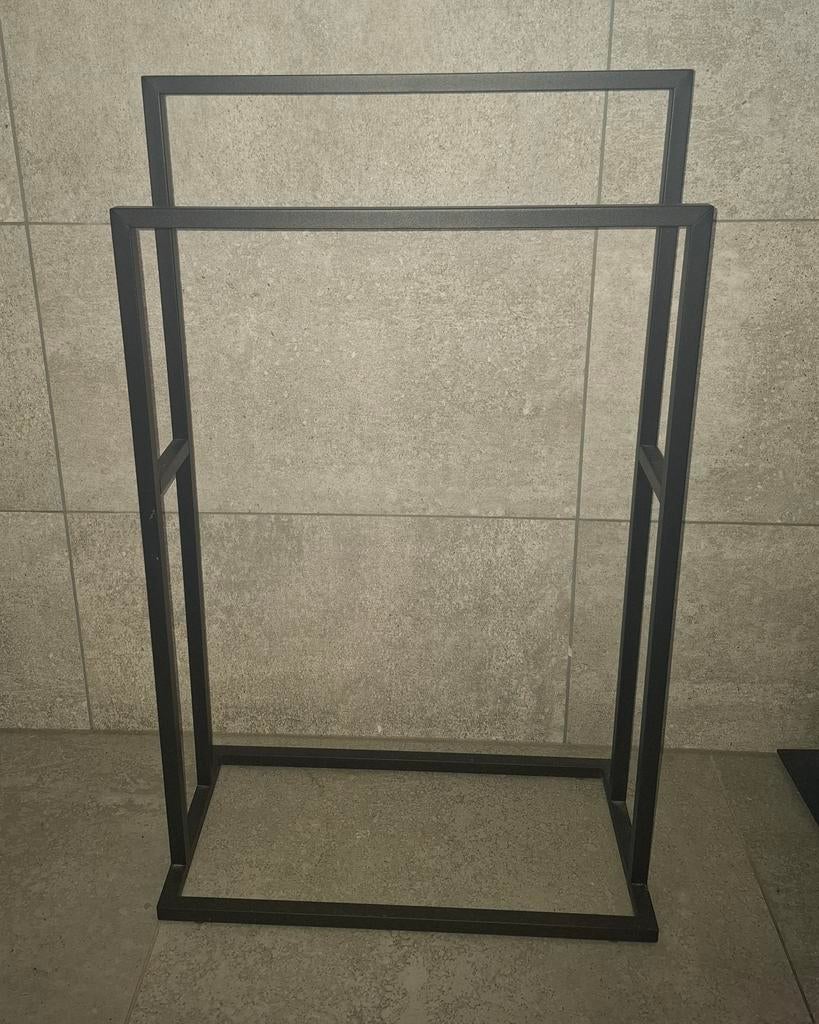 Zwart metalen handdoekrek, kledingrek, Ophalen, Zo goed als nieuw, Zwart, Handdoekenrek