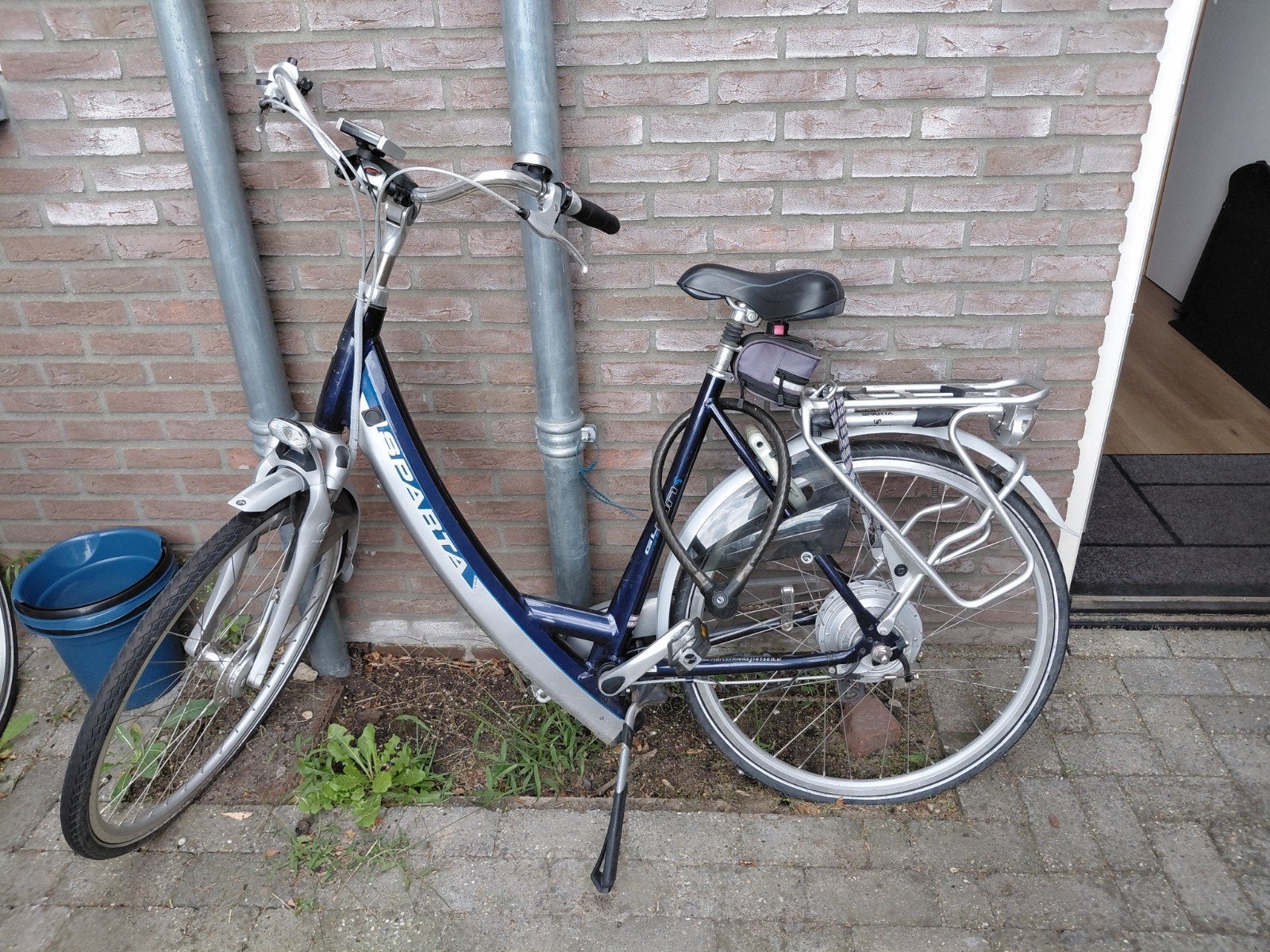 defect elektrische spartaan dames fiets, Fietsen en Brommers, Fietsen | Dames | Damesfietsen, Ophalen, Gebruikt, Sparta