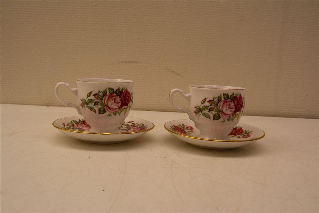 4 delig Queen anne 2 kopjes 2 schoteltjes 29699, Huis en Inrichting, Keuken | Servies, Ophalen of Verzenden, Gebruikt, Aardewerk