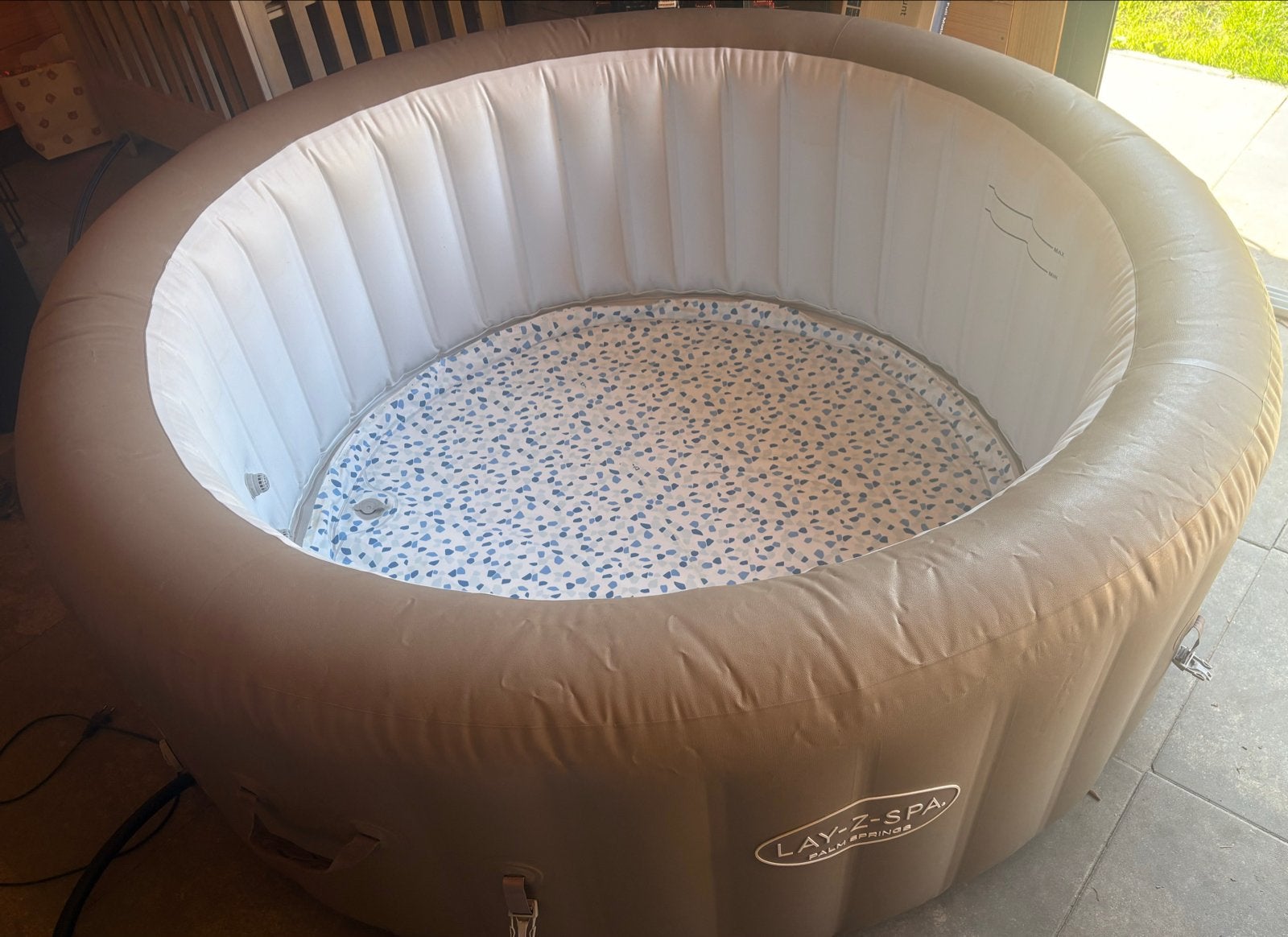 Lay-Z-Spa Palm Springs opblaasbare jacuzzi, Tuin en Terras, Ophalen, Gebruikt, Filter, Opblaasbaar