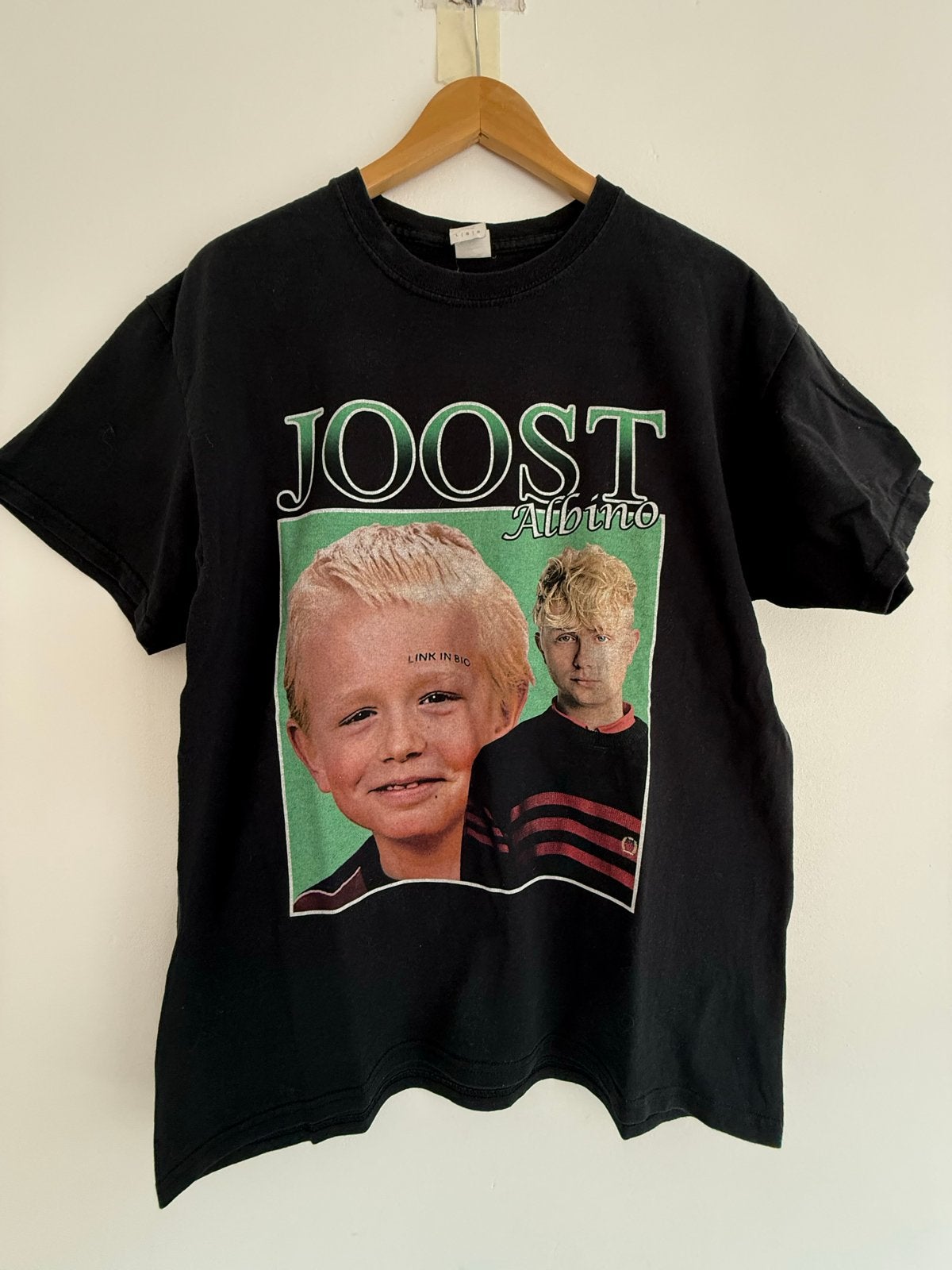 ZELDZAAM Joost Klein Albino T-shirt L (2018 merch), Ophalen of Verzenden, Gedragen, Maat 52/54 (L), Zwart