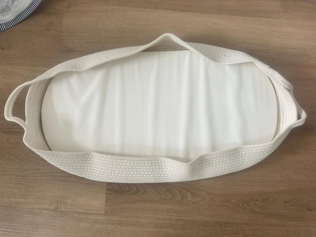 Babynestje / Verschoonmandje, Ophalen, Zo goed als nieuw