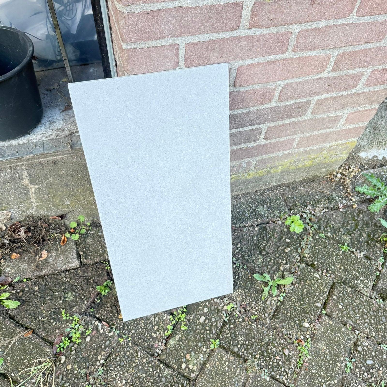 Te koop een mooi party vloertegels, Ophalen of Verzenden, Zo goed als nieuw, Minder dan 2 meter