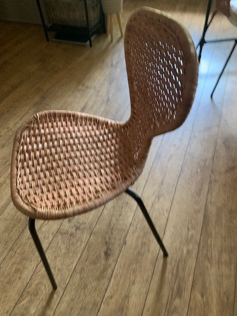 2 rieten stoelen, Ophalen, Zo goed als nieuw, Bruin, Twee