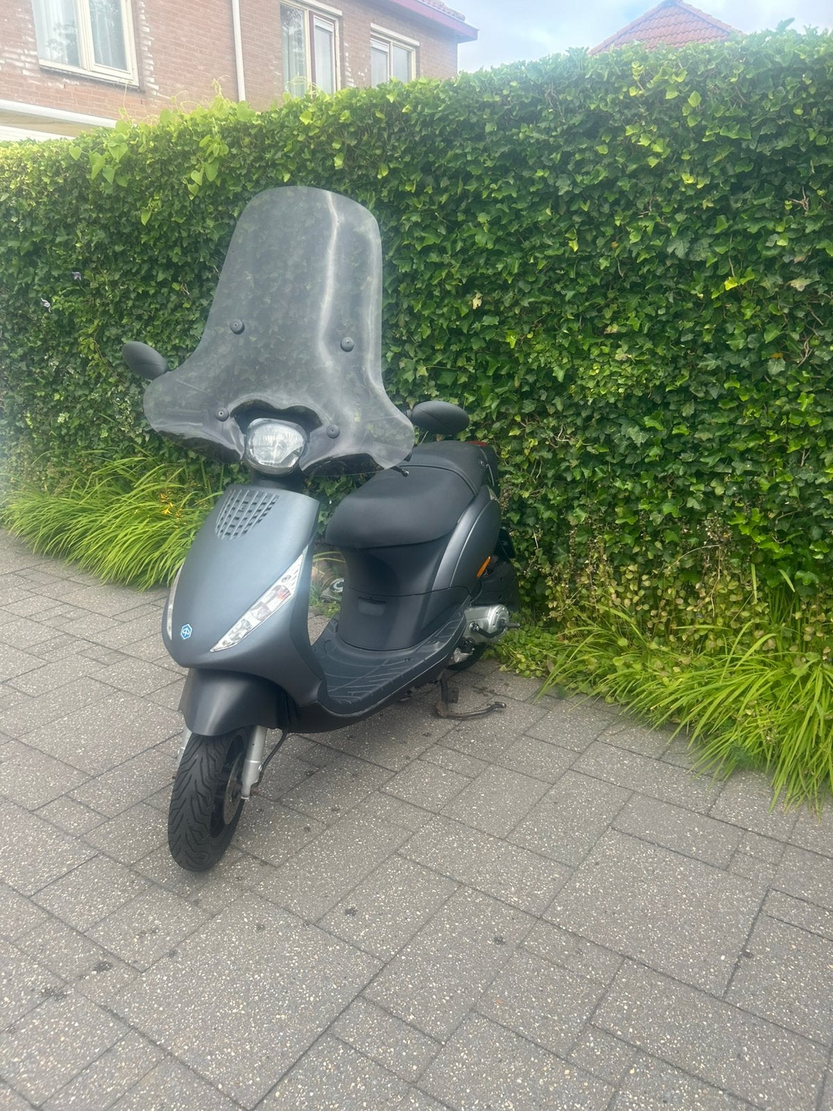 Piaggio Zip snor, Fietsen en Brommers, Scooters | Piaggio, Zo goed als nieuw, Zip, Maximaal 25 km/u, Benzine, Ophalen