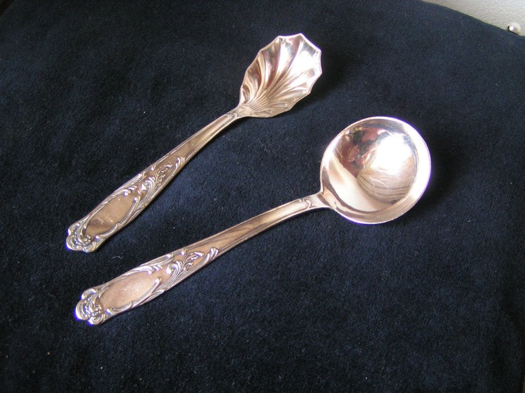 Prachtig Suikerschepje en een Roomlepeltje, Antiek en Kunst, Antiek | Goud en Zilver, Ophalen of Verzenden