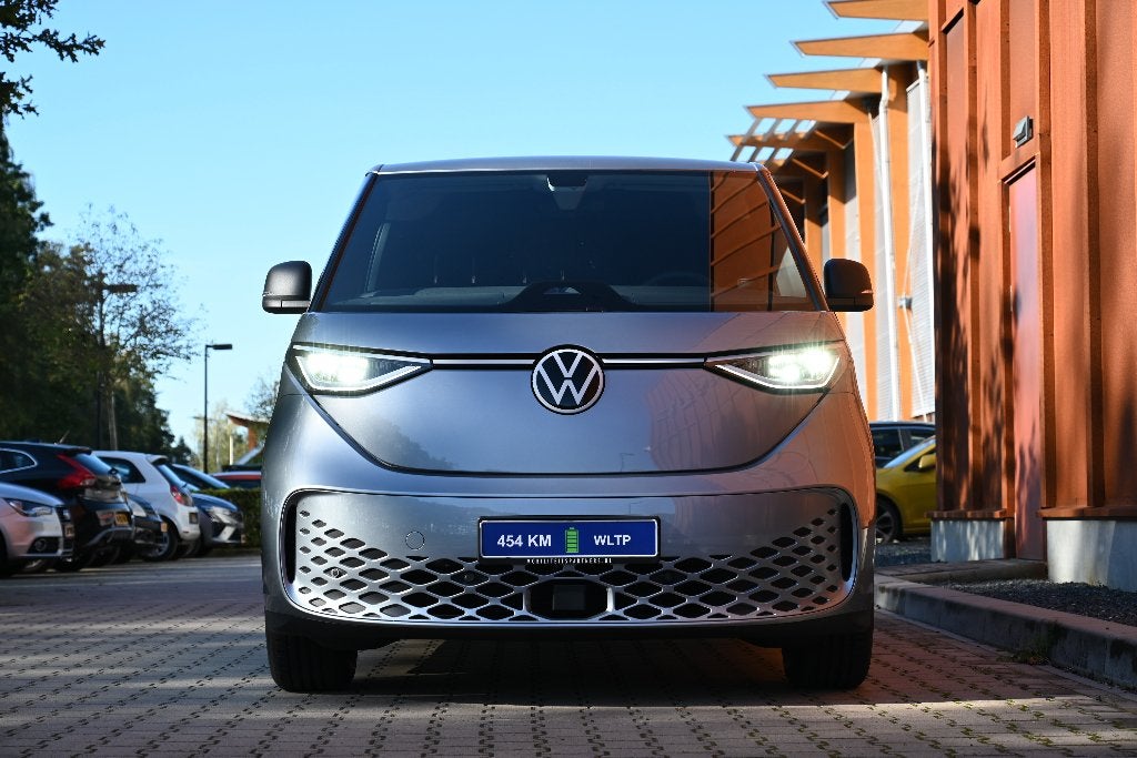 Volkswagen ID. Buzz Cargo 79 kWh 2x Deur LONG RANGE €528 pm, Automaat, Zwart, Volkswagen, 286 pk