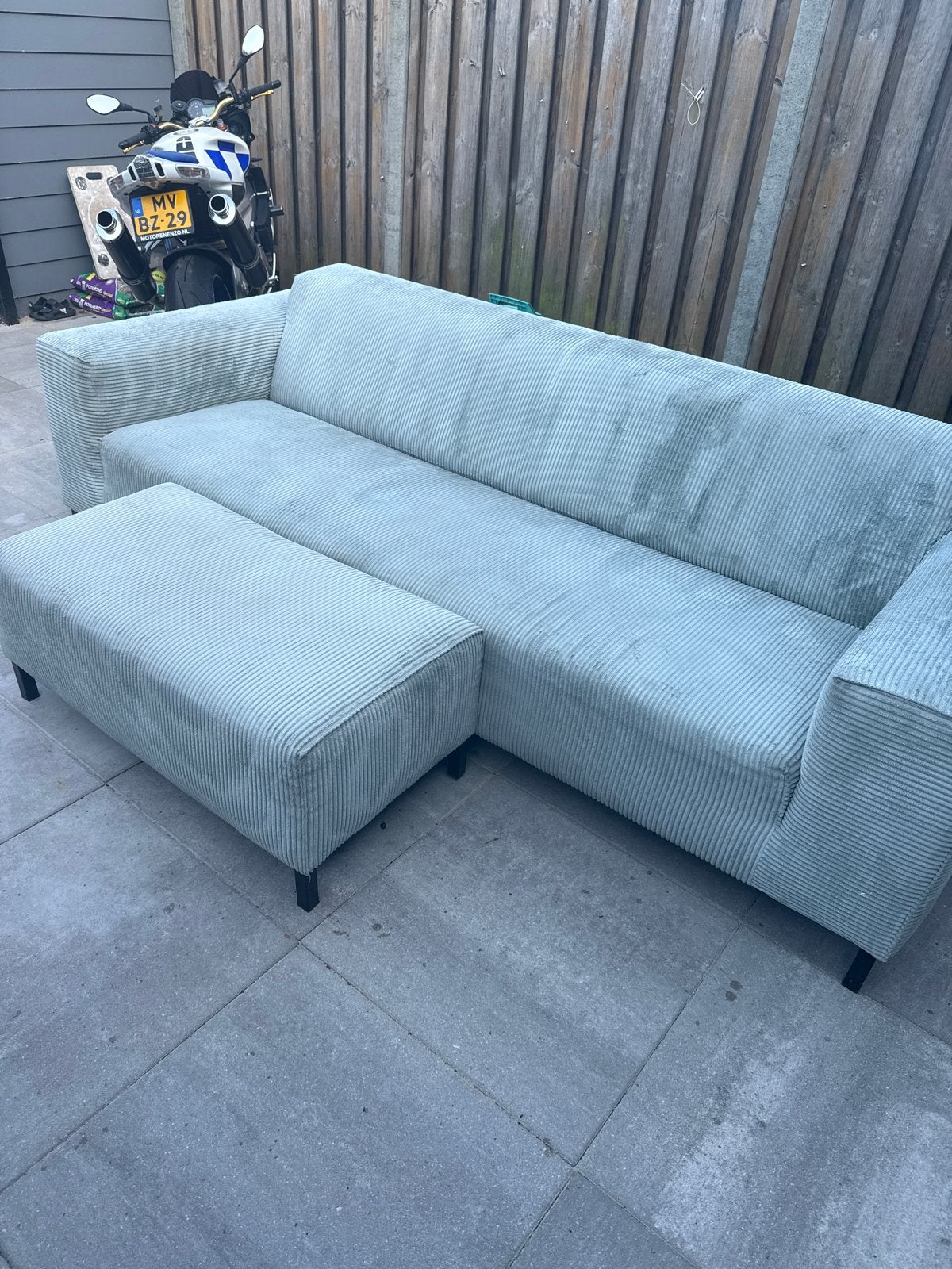 Bankstel merk Bysidde + hocker - volledig gereinigd, Huis en Inrichting, Ophalen, Driepersoons, 75 tot 100 cm, Zo goed als nieuw
