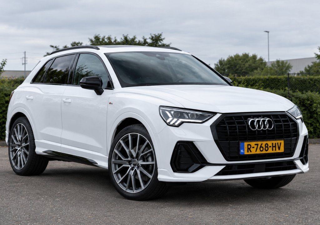 Audi Q3 35 S-line Pano Virtual Cockpit, Auto's, Dealer onderhouden, Zwart, 4 cilinders, 150 pk