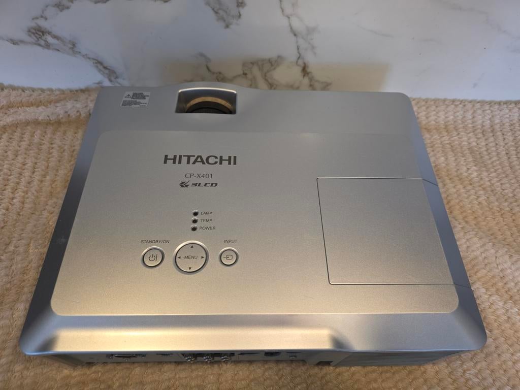 Hitachi CP-X401 Beamer 3LCD – 1027 uur – Werkend, Audio, Tv en Foto, Gebruikt, Ophalen of Verzenden, LCD, Overige resoluties
