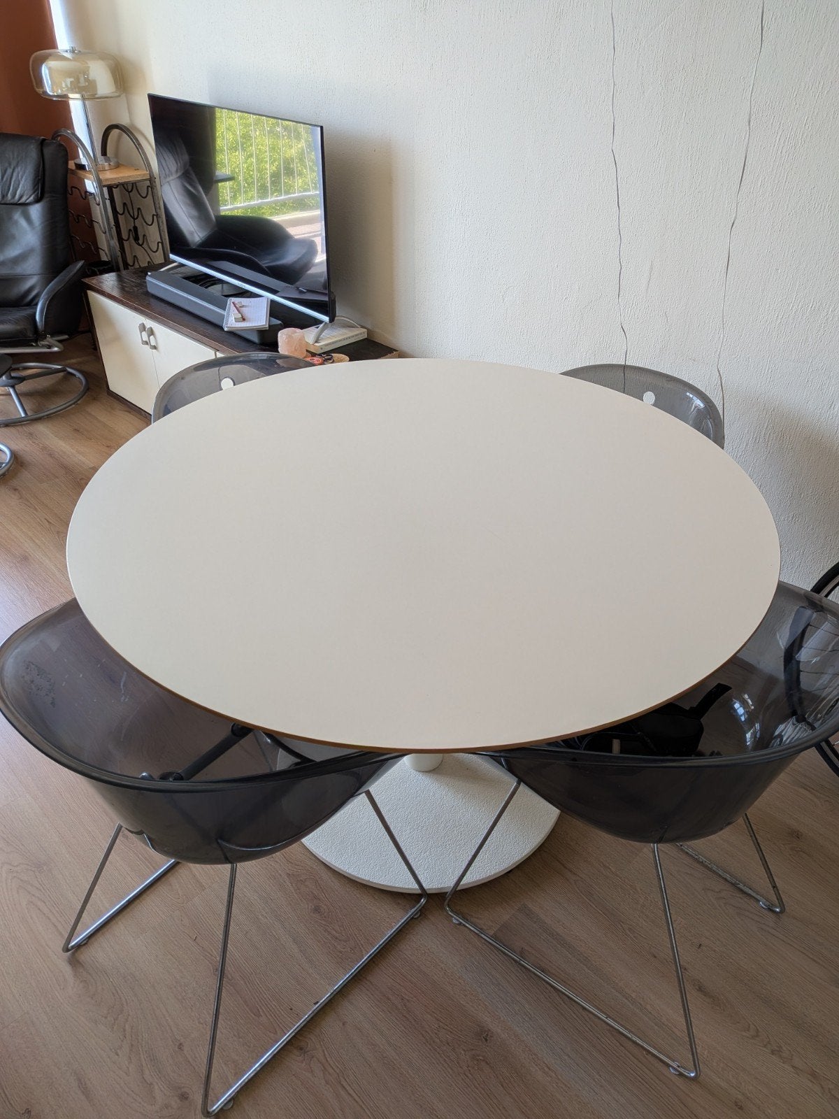 Tafel & set van 4 transparante stoelen space age design, Huis en Inrichting, Ophalen, Gebruikt, Overige kleuren, Vier
