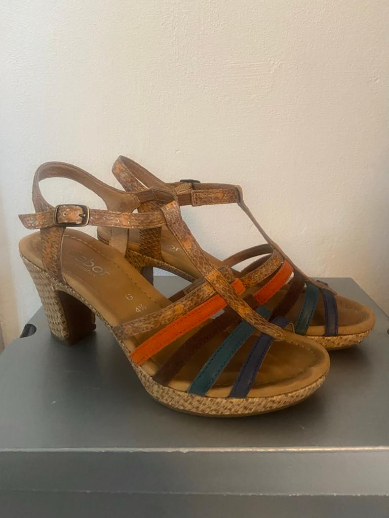 Gabor sandalen met hak - maat 38, Kleding | Dames, Schoenen, Ophalen of Verzenden, Zo goed als nieuw, Bruin, Sandalen of Muiltjes