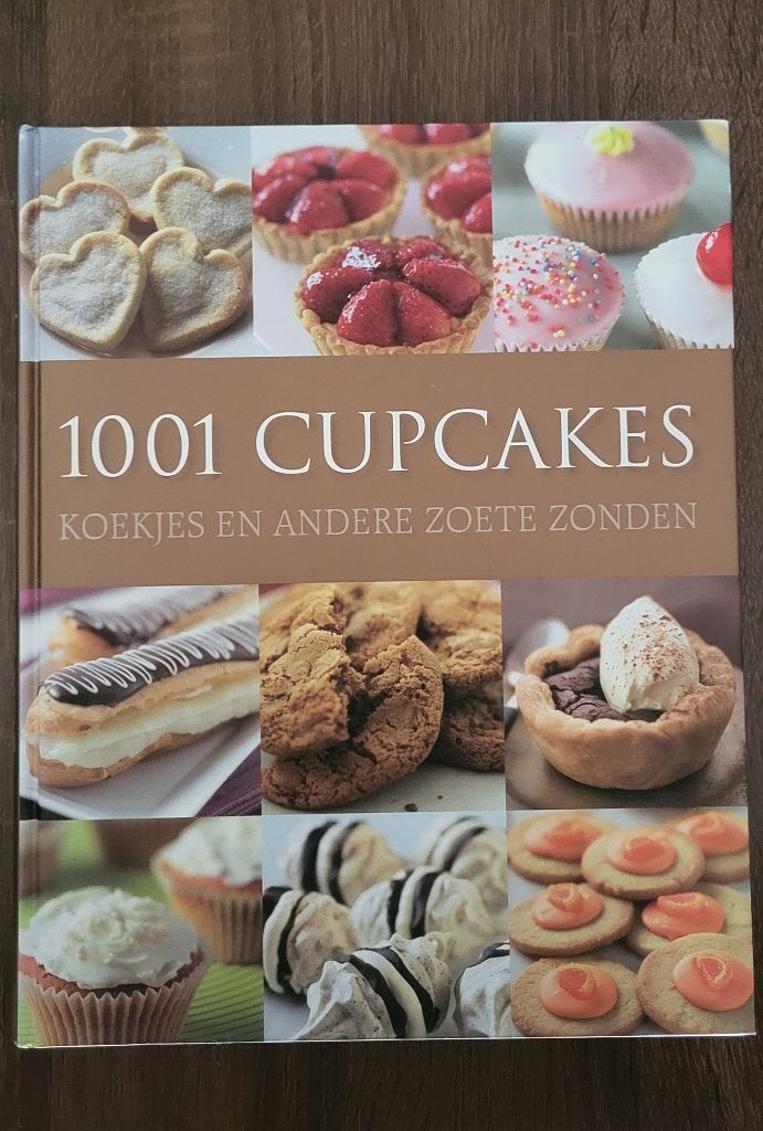 1001 Cupcakes, Koekjes & andere Zoete Zonden | Bakboek, Boeken, Ophalen of Verzenden, Zo goed als nieuw, Susanna Tee, Sarah Banberry, Jacqueline Bellefontaine