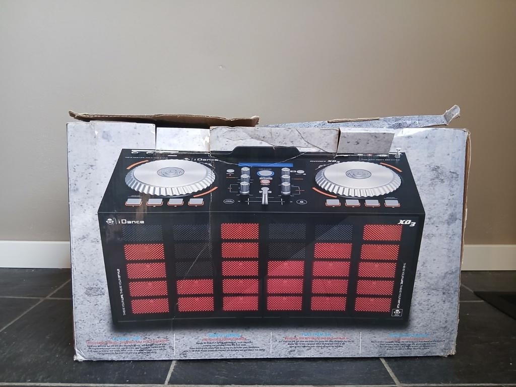 iDance XD3 DJ-set met Bluetooth en lichteffecten, Muziek en Instrumenten, Dj-sets en Draaitafels, Gebruikt, Dj-set, Overige merken