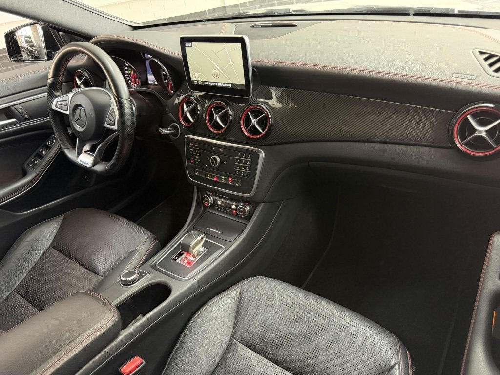 Mercedes-Benz CLA-Klasse CLA 45 AMG 4Matic Navi Cruise Ecc C, Auto's, Automaat, Gebruikt, 4 cilinders, Zwart