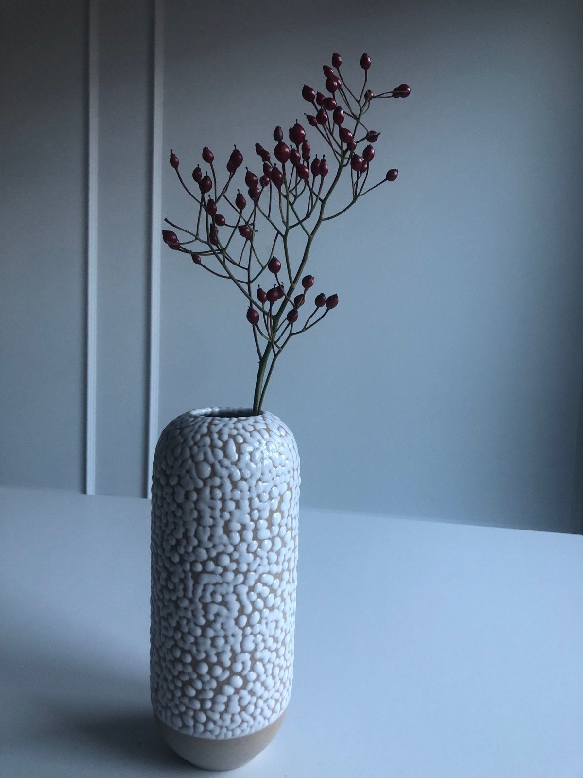 Studio Arhoj Suki vaas - Deens design, Japanse stijl, Handgemaakt, Wit, Ophalen of Verzenden, Zo goed als nieuw