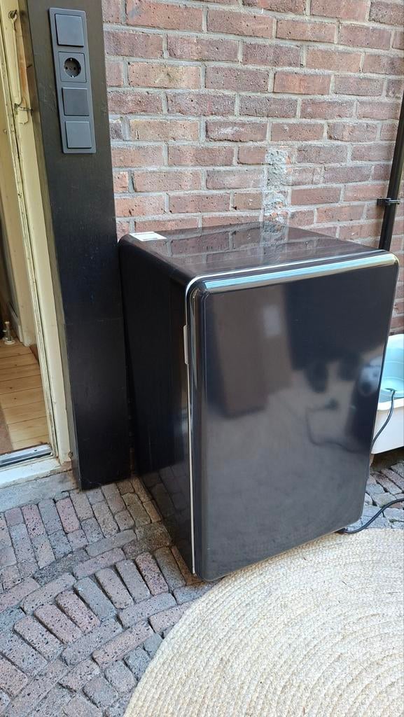 Zwarte retro koelkast met vriesvak, Gebruikt, 100 tot 150 liter, 45 tot 60 cm, Met vriesvak