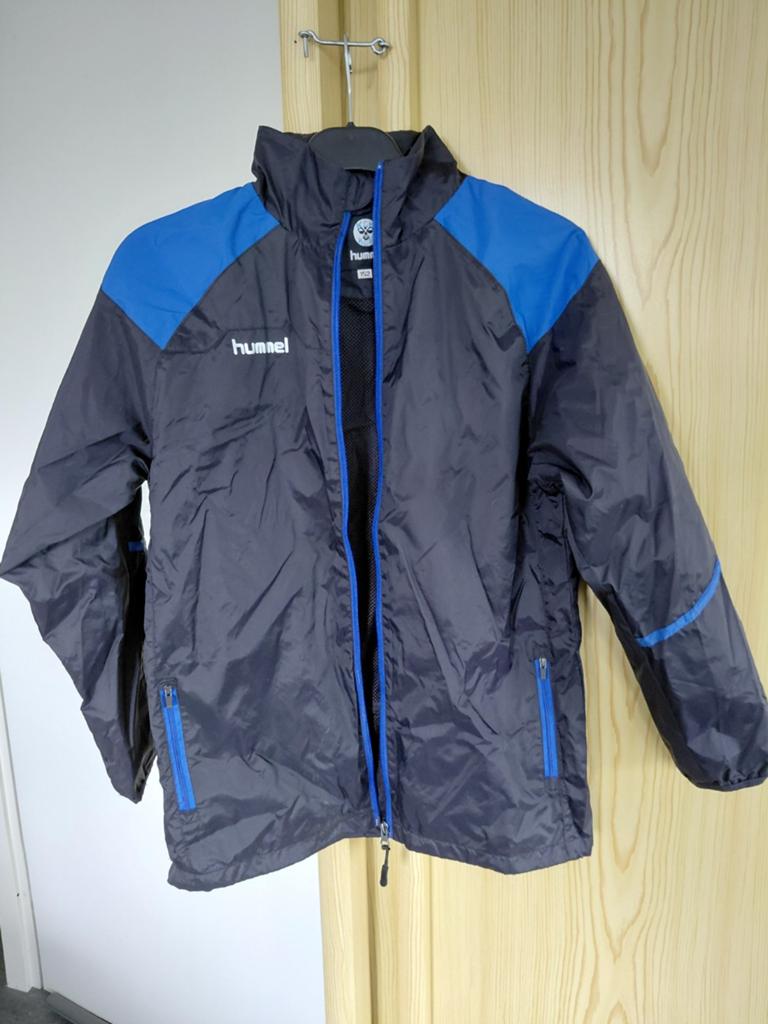 Hummel regenjas zwart/blauw maat 152 met opvouwbare capuchon, Gebruikt, Jongen of Meisje, Ophalen of Verzenden, Hummel