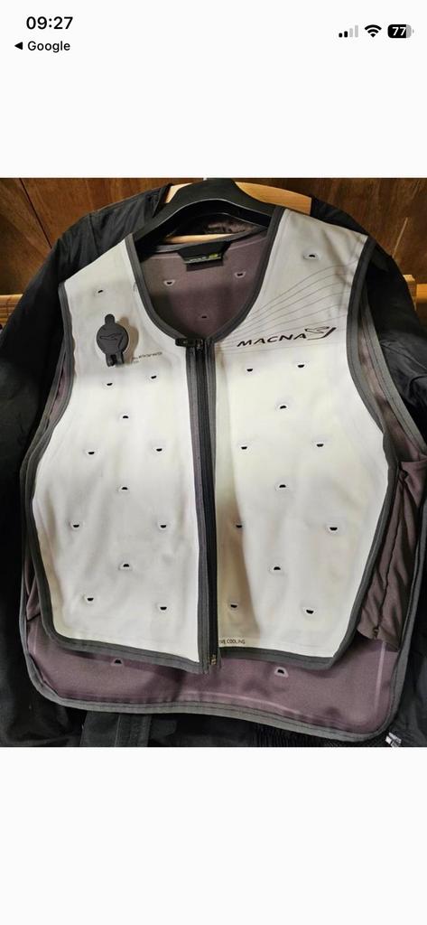 Macna dry evo koelvest, Ophalen, Tweedehands