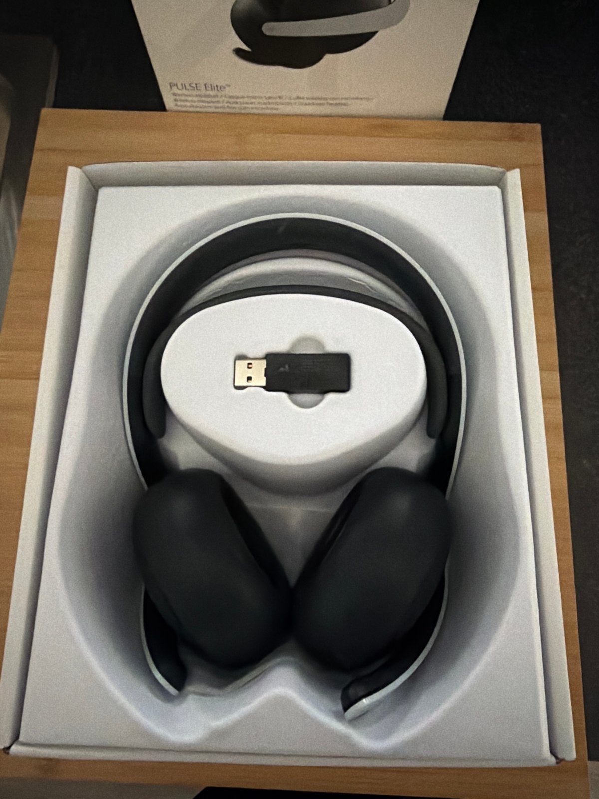 Foto 3 van Sony PlayStation Pulse Elite Draadloze Headset