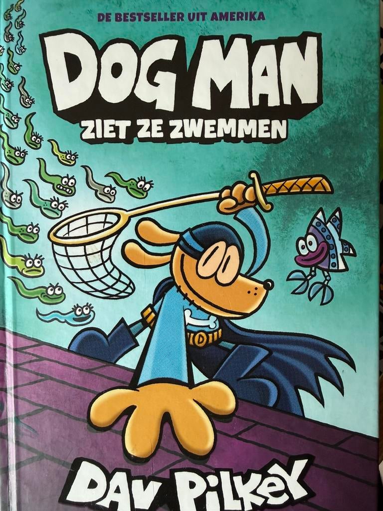 Dogman ziet ze zwemmen, Boeken, Humor, Zo goed als nieuw, Verhalen, Ophalen of Verzenden