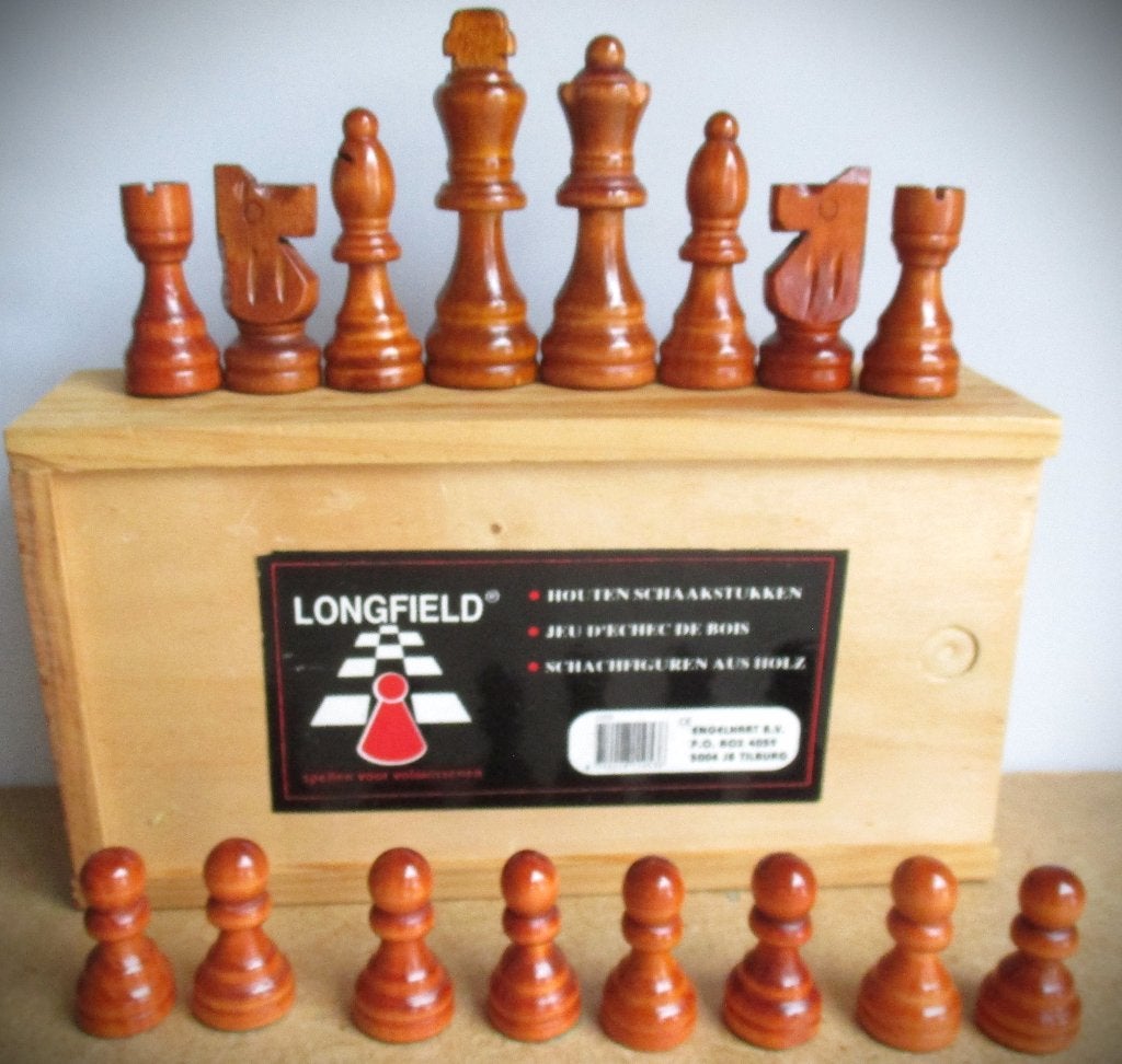 Schaakstukken in Bewaardoos~Longfield~Houten schaak, Ophalen of Verzenden, Minder dan 500 stukjes, Zo goed als nieuw, Schaken
