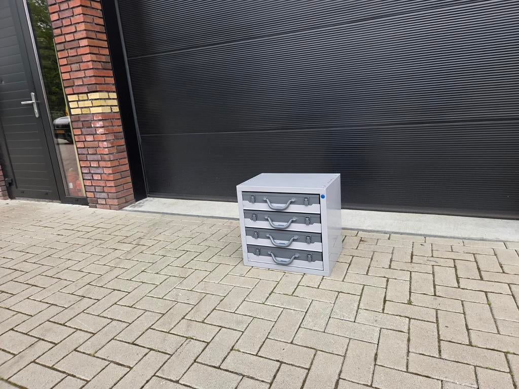 Bedrijfswagen inrichting bedrijfswageninrichting koffers, Ophalen