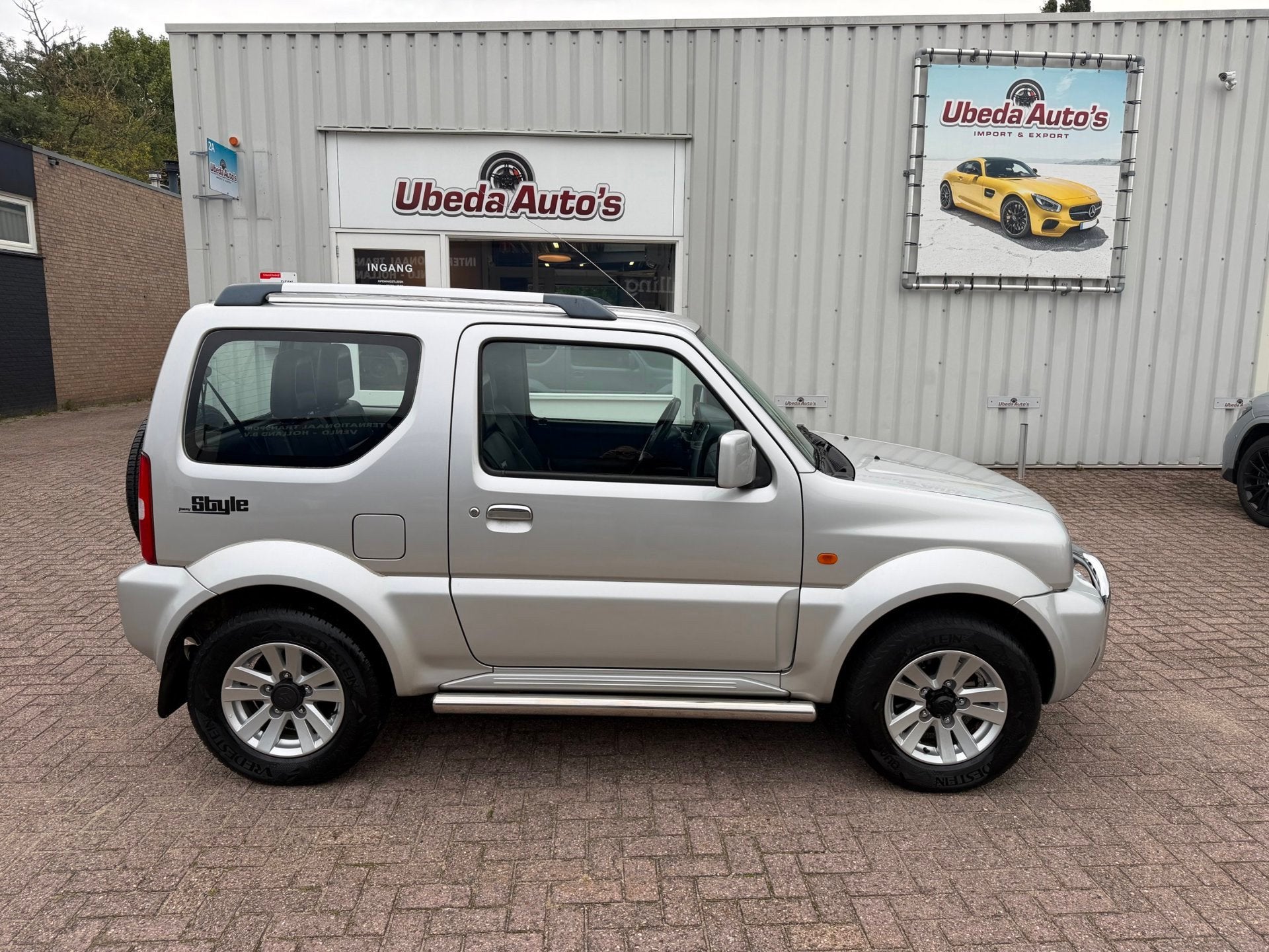Suzuki Jimny 1.3 Exclusive 4X4 ZEER MOOI KM 150389 --9250E--, Auto's, Euro 5, 86 pk, Zwart, 4 stoelen