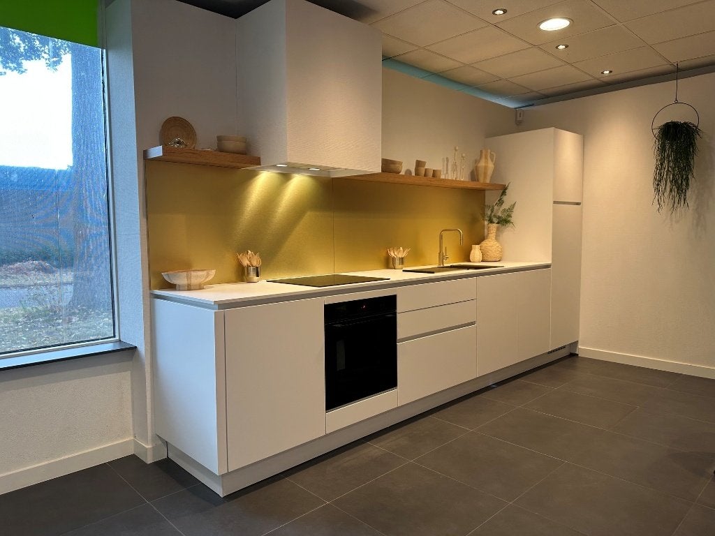 AL-007 Nobilia greeploos Alpin wit, Huis en Inrichting, Keuken | Complete keukens, Ophalen, Wit, Nieuw, Enkelwandige keuken