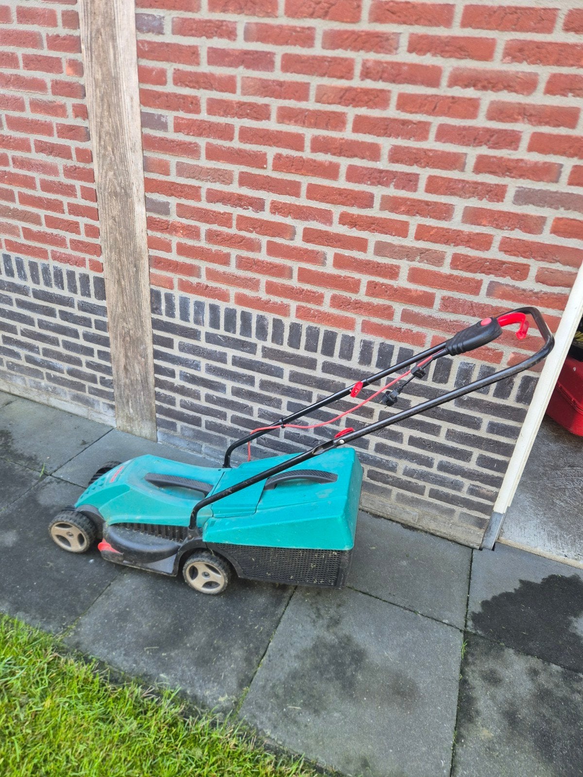 Bosch elektrische grasmaaier defect, Ophalen, Cirkelmaaier, Gebruikt, Elektrische grasmaaier