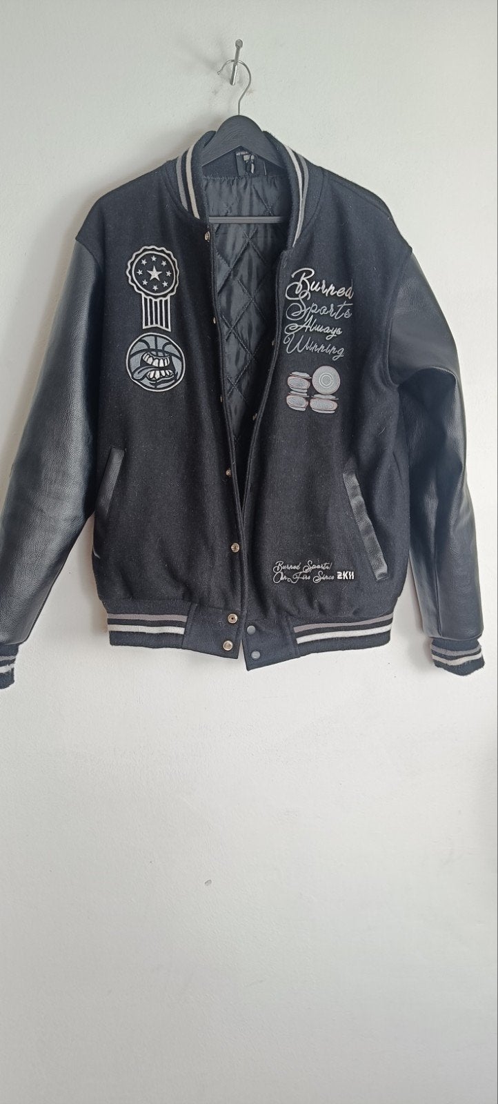 burned sports varsity baseball jacked original, Ophalen of Verzenden, Zo goed als nieuw