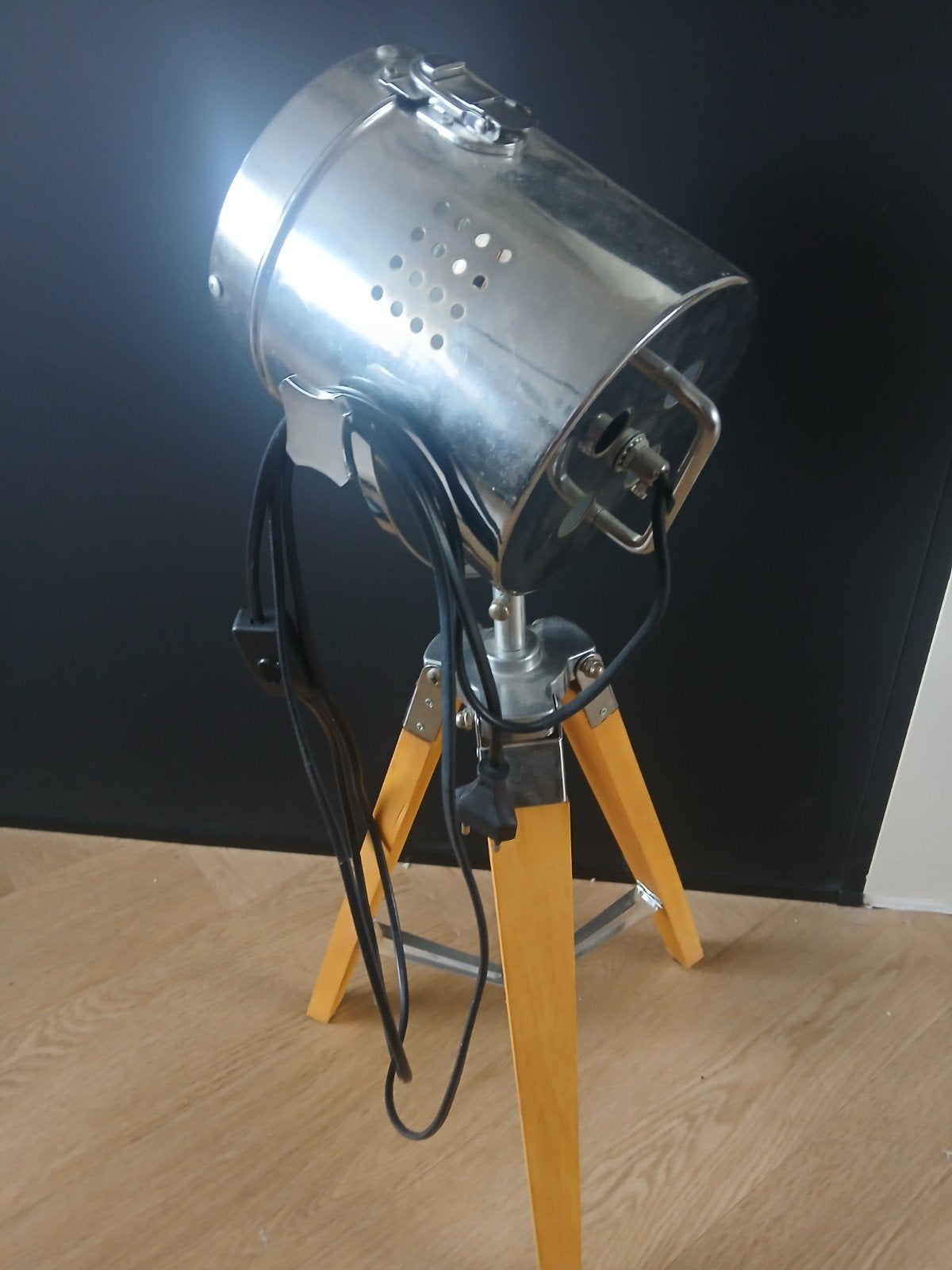 Vintage Spotlight Lamp op Statief - Industriële Stijl, Ophalen, Gebruikt, 100 tot 150 cm, E27 (groot)